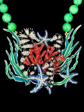Heidi Daus “Sea-zonal DANCING SEAHORSES” Crystal beaded set